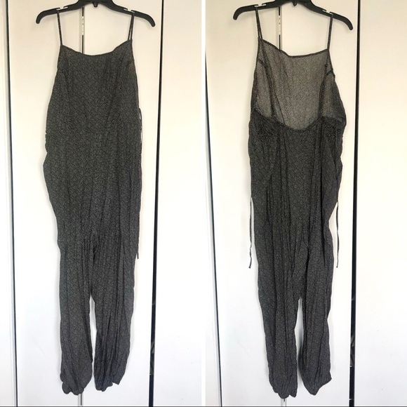 ASOS design strappy back jumpsuit with elasticated leg- black/white ⚪️⚫️⚪️⚫️⚪️ - Picture 7 of 13